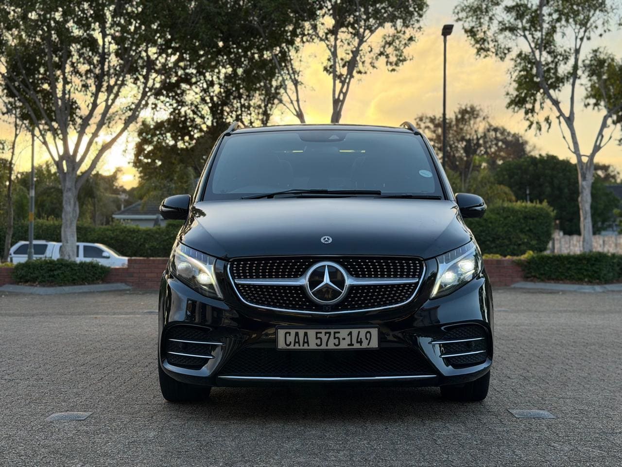 Mercedes Benz v300d